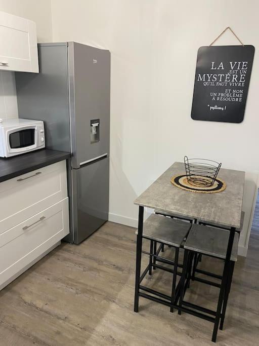 Super Appartement T3 Proche Gare Sens Εξωτερικό φωτογραφία